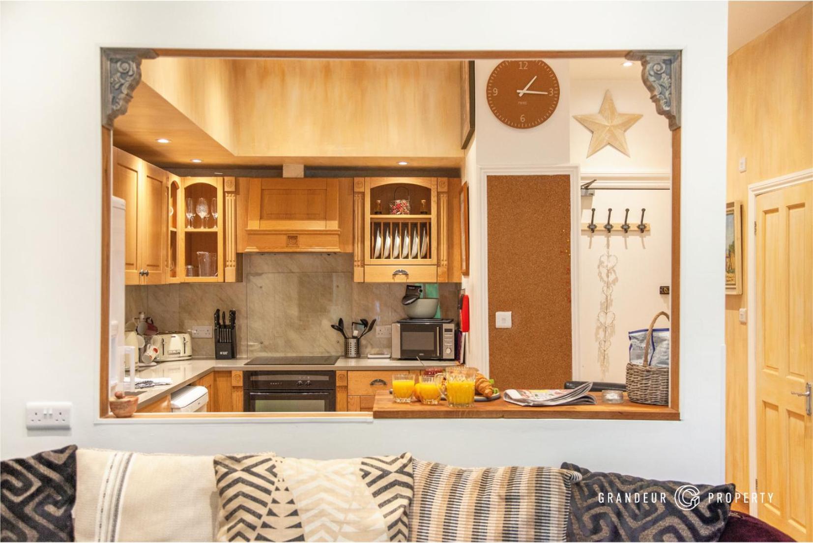 Treetop Suite By Grandeur Property Bournemouth Bagian luar foto