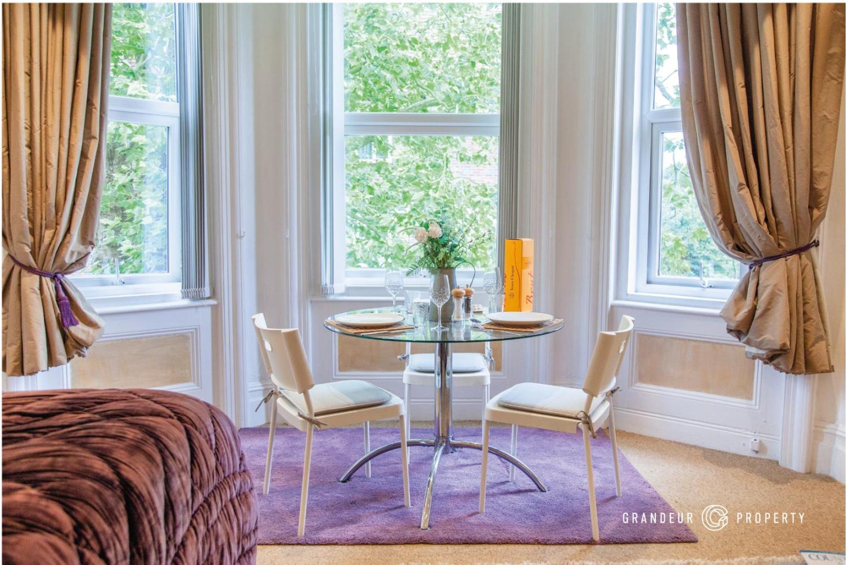 Treetop Suite By Grandeur Property Bournemouth Bagian luar foto